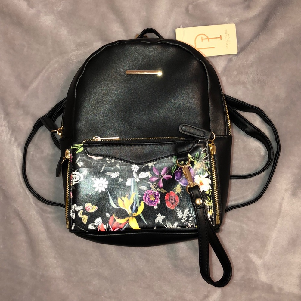 Small Backpack with detachable Wallet